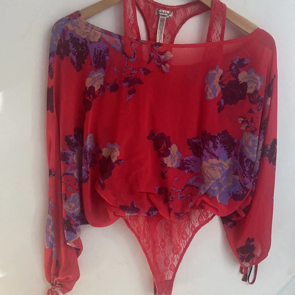 (A56) NEW‎ Free People Chiffon Floral Bodysuit, Size XS, NWOT